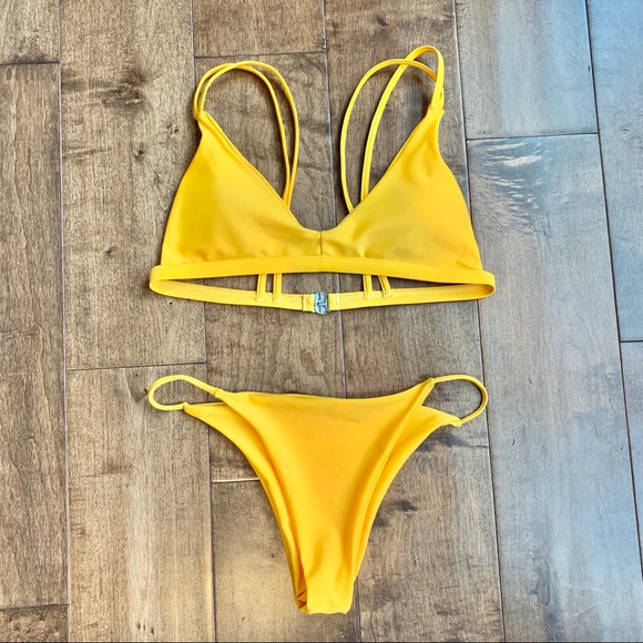 Cute Yellow bikini set - Picture 1 of 3